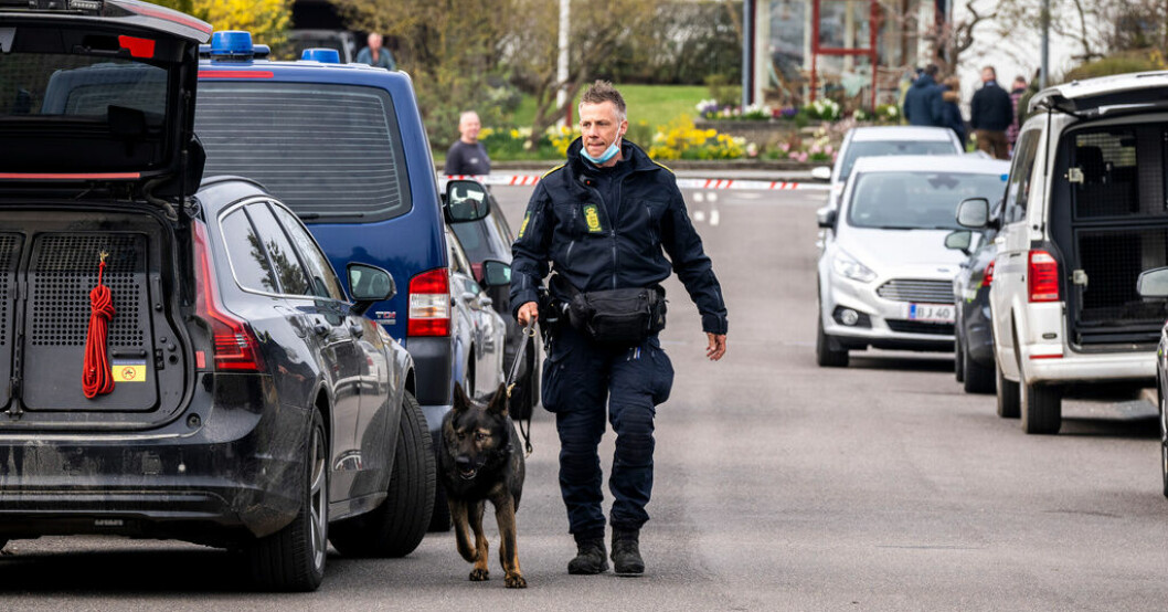 Dansk polis med hund.