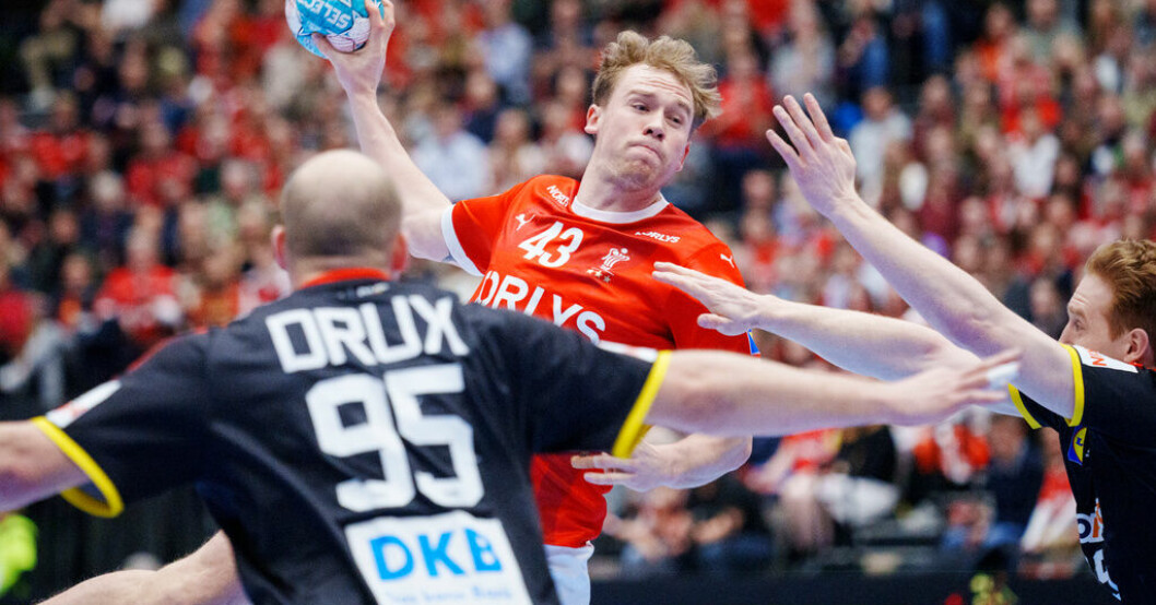Dansken handbollsspelaren Simon Pytlick byter klubb. Arkivbild. Dansk handbollsstjärna byter klubb