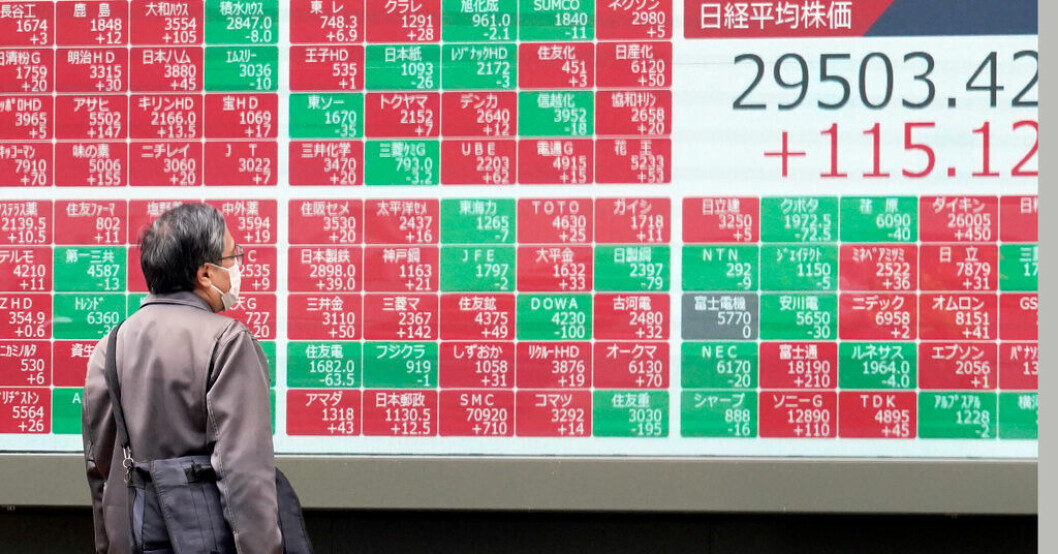 De ledande börserna i Asien backar på tisdagen. Arkivbild. Minus på Asiens börser