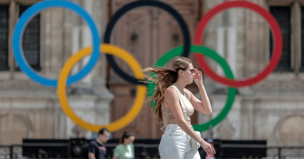 De olympiska ringarna i Paris, som arrangerar OS nästa år. Arkivbild. Uppmaningen: stäng ute Ryssland från OS