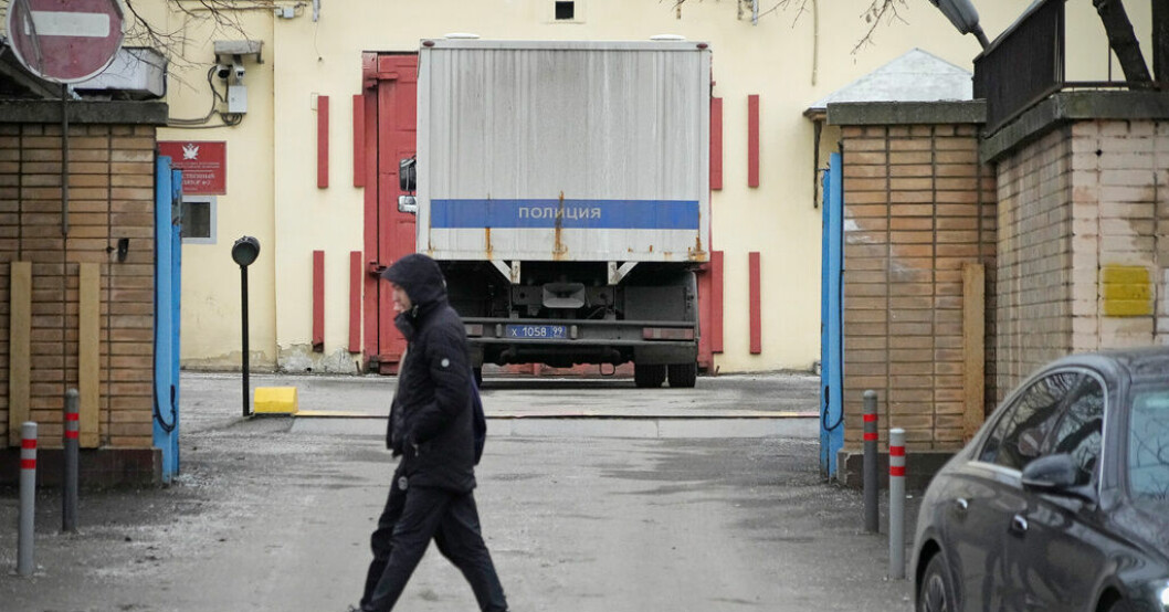 Den amerikanske journalisten Evan Gershkovich hålls fängslad i den ryska säkerhetstjänsten FSB:s fängelse Lefortovo. Arkivbild. Fängslad journalist uppges må bra