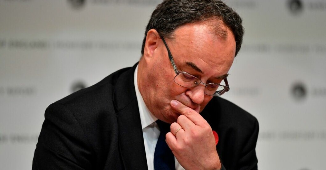 Den brittiska centralbankschefen Andrew Bailey fick oroande lönesiffror från statistikbyrån ONS. Arkivbild Oväntat stort brittiskt lönelyft