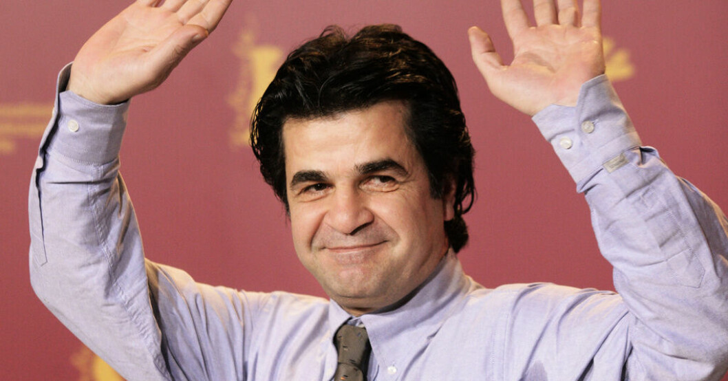 Den iranske filmskaparen Jafar Panahis utreseförbud har hävts, meddelar hans fru på Instagram. Efter 14 år: Jafar Panahi kunde lämna Iran