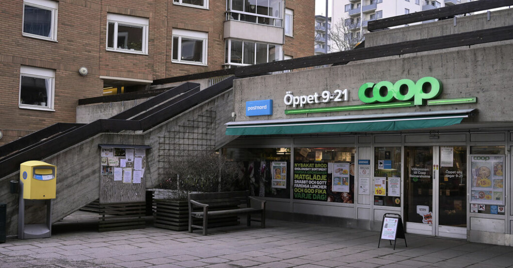 Det funkar att betala med kort i Coops butiker igen. Under onsdagskvällen låg betalsystemet nere. Coops betalsystem igång efter strul