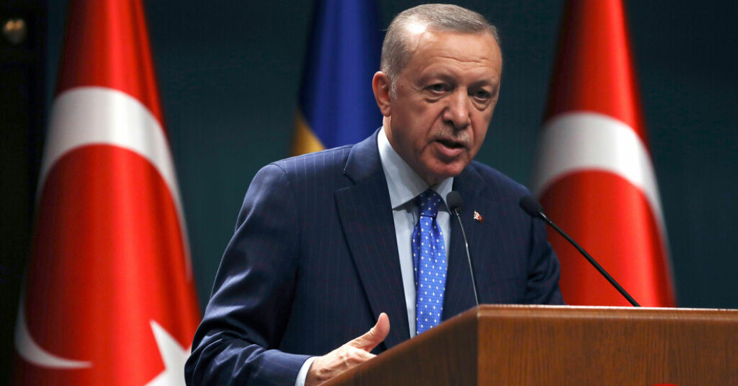 Det näst största partiet i Turkiets politiska opposition ansluter sig på måndagen åter till oppositionsblocket. President Erdogan hade dock redan tagit tillfället i akt och pekat på oenigheten. Arkivbild. Vändning om turkiska oppositionens splittring