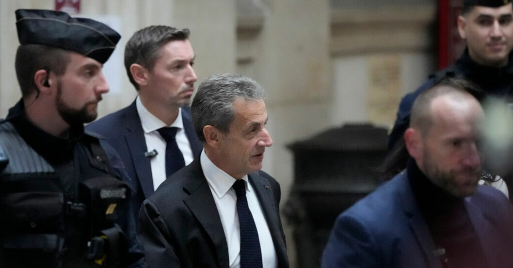 Dom mot Frankrikes ex-president Nicolas Sarkozy står fast.