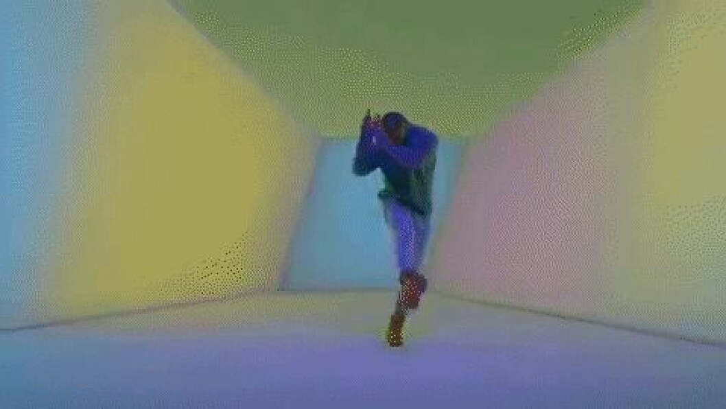 Via: <a href="http://giphy.com/gifs/music-video-drake-hotline-bling-3o85xnKqeH4lRi8r8A" target="_blank">Giphy</a> drake