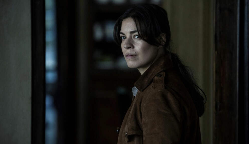 Natalie Madueño som Louise Bergstein. Natalie Madueño som Louise Bergstein