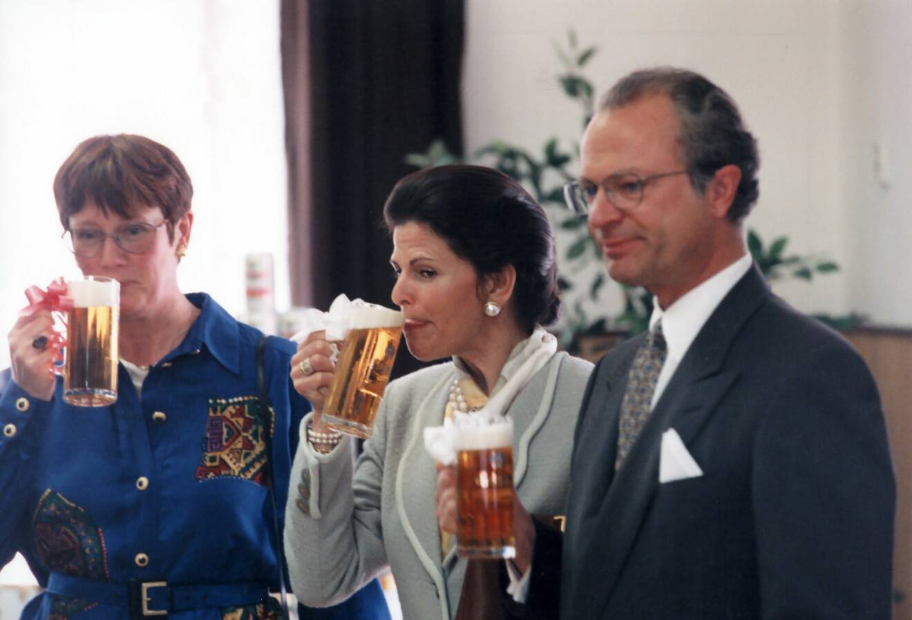 Drottning Silvia på statsbesök i Tjeckien år 1995.