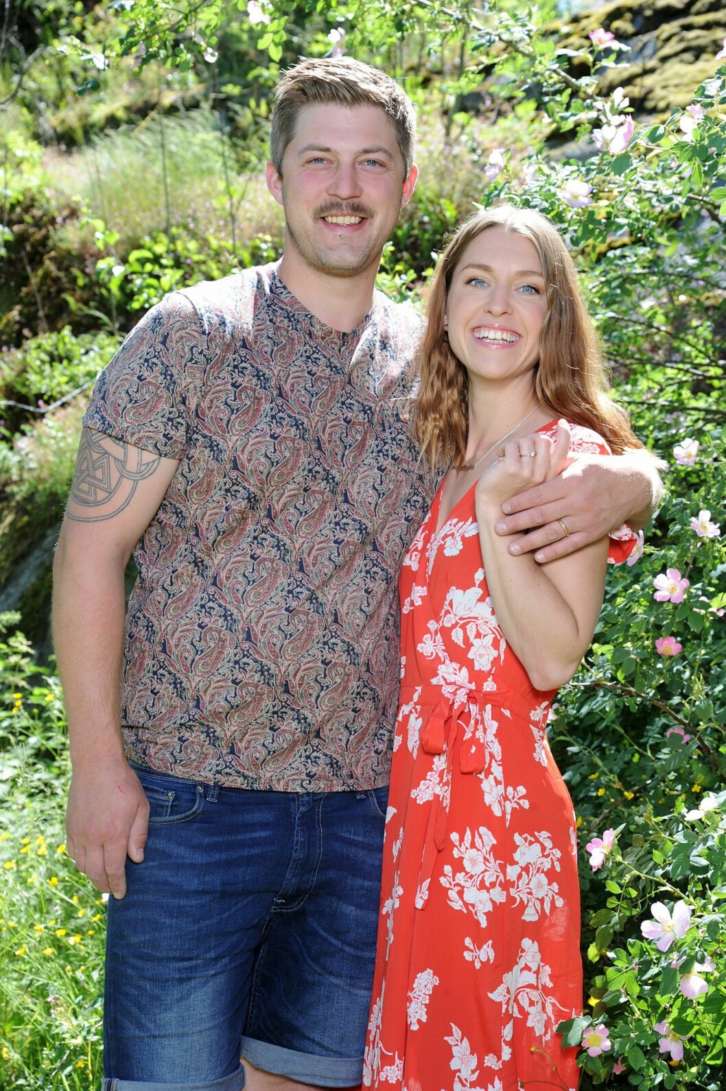 Nu drömmer de om bröllop, och hoppas på att få en liten bondebebis. Bonde söker fru 2018 Susanna Karlsson Hannes Haraldsson förlovade