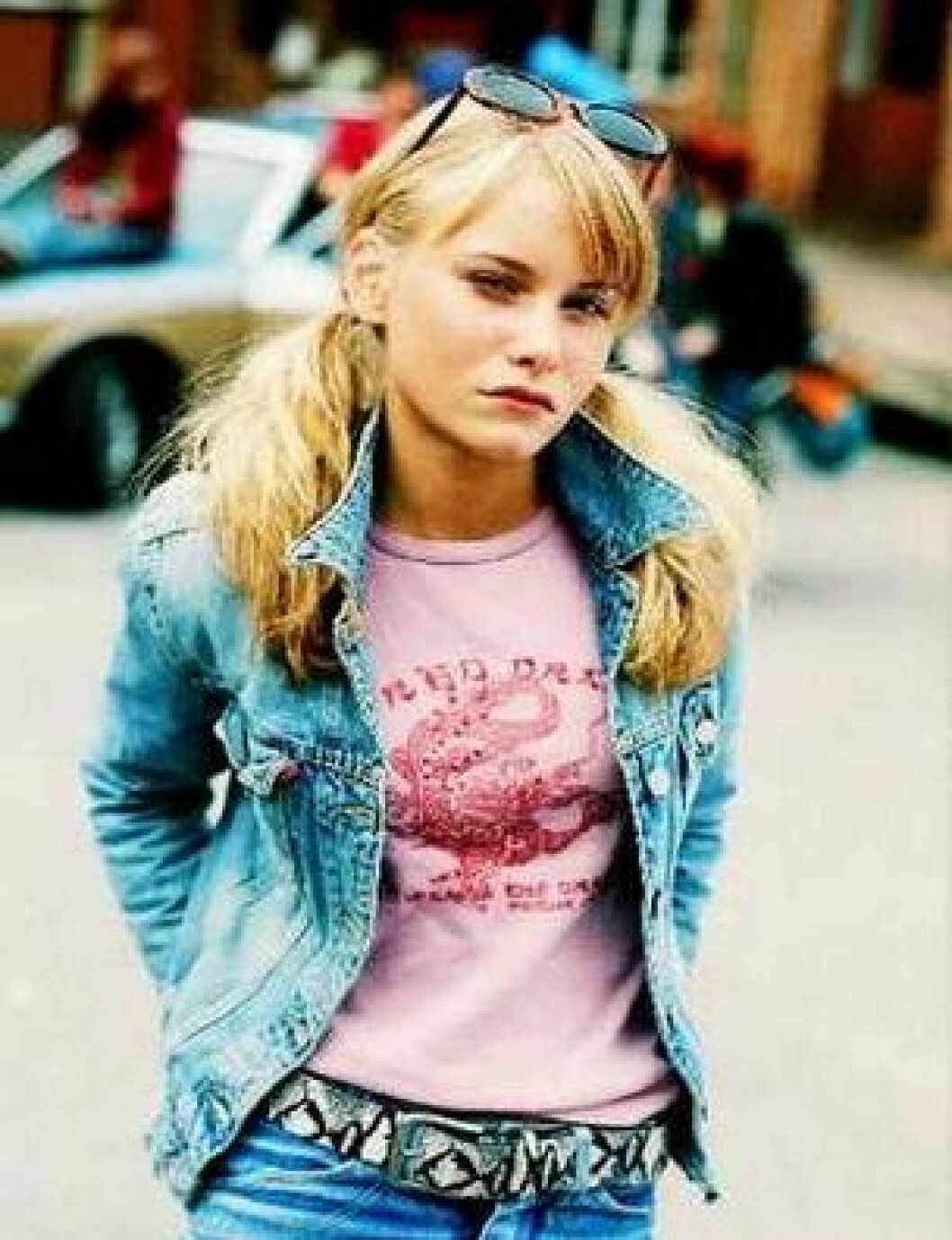 Foto: <a href="http://girlgang.se/blog/6-denimtrender-vi-minns/">Girlgang</a> ebba-festival