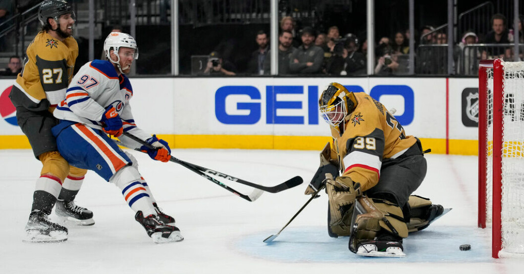 Edmontons center Connor McDavid gör sitt första av två mål för kvällen. Edmonton kvitterar kvartsfinalserien mot Vegas