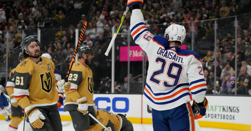 Edmontons Leon Draisaitl firar ett av sina fyra mål. Men Vegas fick sedan fira segern i matchen. Draisaitls fyra mål räckte inte – Vegas vann