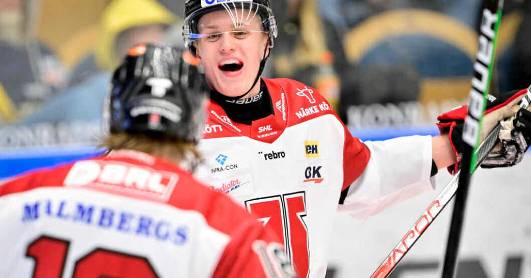 Elias Pettersson, som senast spelat för Örebro i SHL, skriver rookiekontrakt med Vancouver i NHL. Arkivbild. En till Elias Pettersson klar för Vancouver
