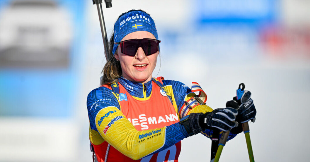 Ella Halvarsson efter debutloppet i världscupen. Debutanten imponerade – bättre än stjärnorna