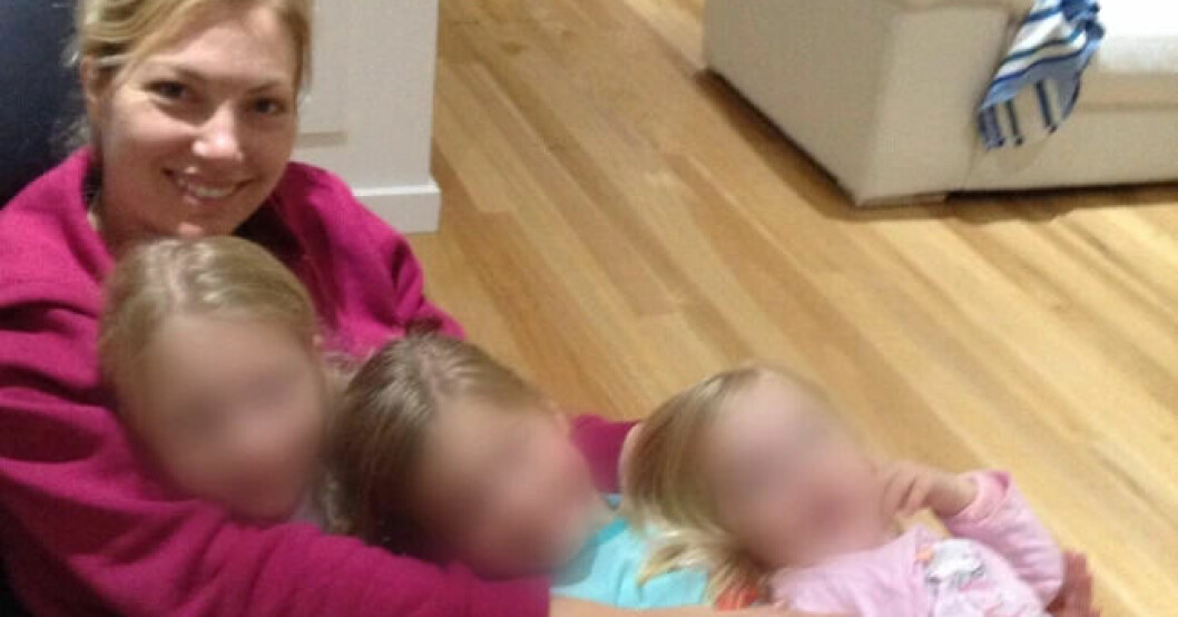 Emily tycker det är konstigt att man behöver körkort för att köra bil, men ingenting krävs för att skaffa barn. Hon önskar att det fanns mer stöd för föräldrar. Emily med döttrarna.