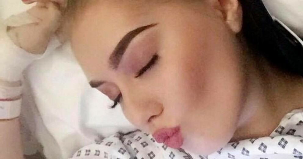 Emily Holliday låg inlagd i närmare ett halvår innan hon fick skrivas ut från sjukhuset. Personen som attackerade henne dömdes till två år på ett rehabiliteringscenter. Emily Holliday
