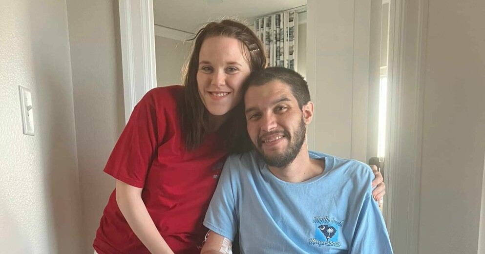 Emily Draper Knisley och Hunter Knisley föddes på samma sjukhus med bara några timmars mellanrum. Emily Draper Knisley och Hunter Knisley