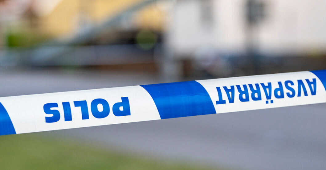 Allvarligt skadad man hittades på buss i Skåne