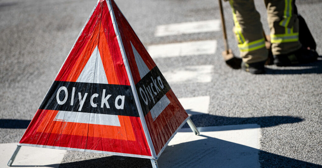 En motorcykel kolliderade med en buss. Arkivbild. Man omkom i motorcykelolycka i Stockholm