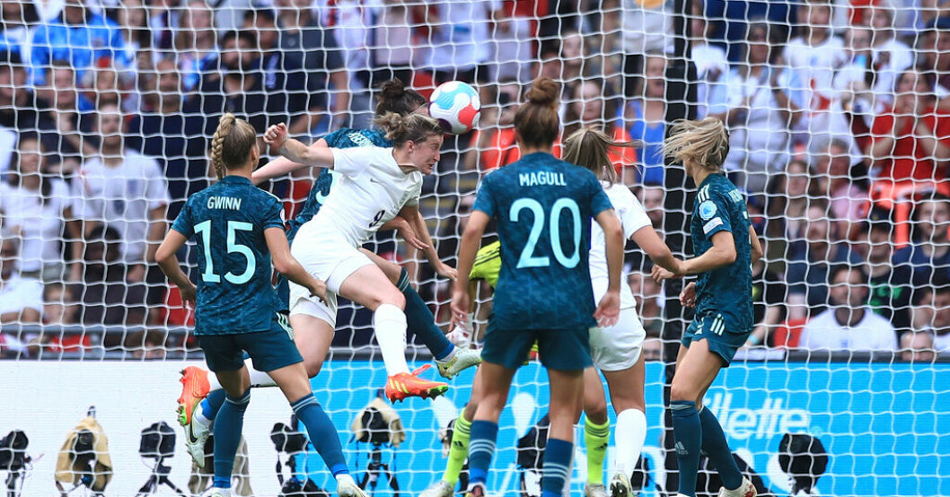 England och Tyskland möttes i EM-finalen i fjol. Arkivbild. Infantino hotar tv-bolag efter låga VM-bud