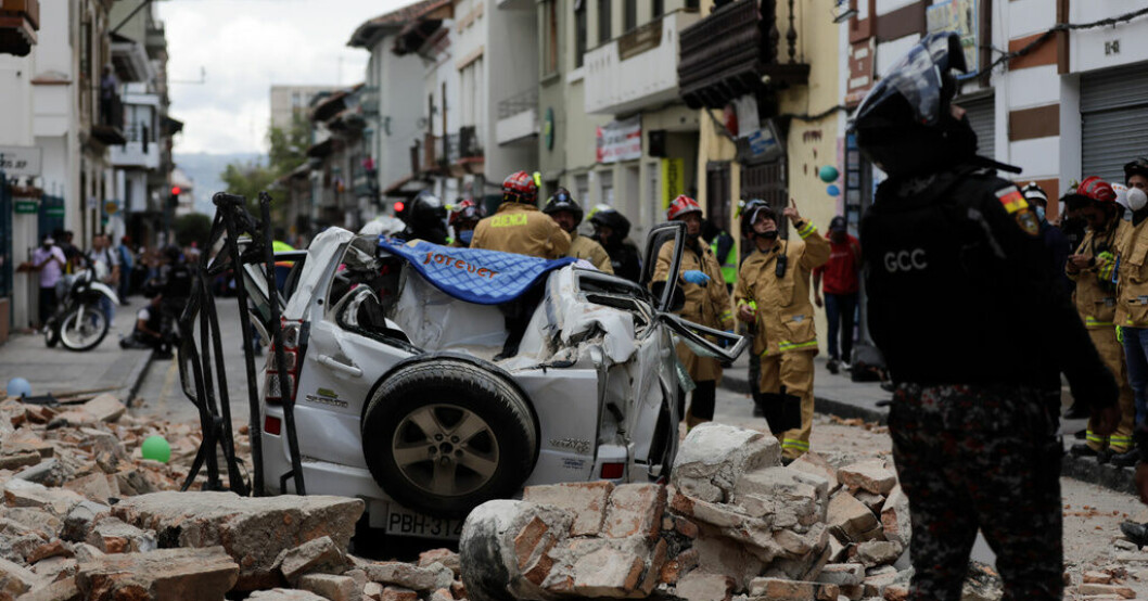 Enligt USA:s geologiska myndighet USGS hade skalvet en magnitud på 6,8. Bild från staden Cuenca i Ecuador. Kraftigt jordskalv i Ecuador – minst tolv döda