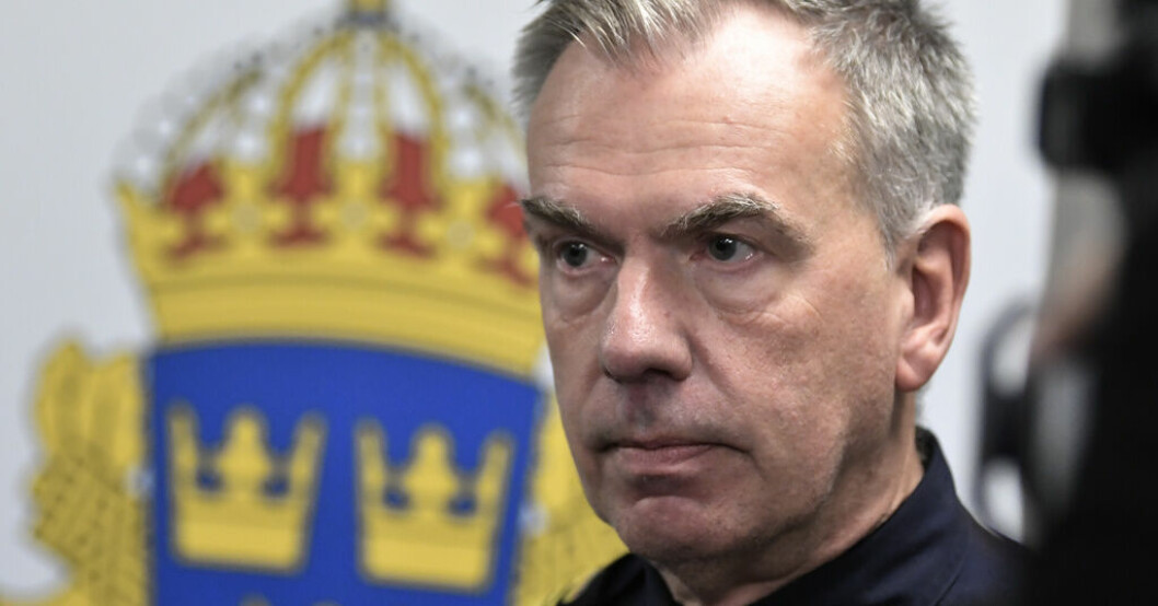 Erik Widstrand, tillförordnad biträdande regionpolischef i Stockholm, håller en pressträff om utredningsläget i polisens satsning för att stoppa våldsvågen. Arkivbild. Polisen: "Vi ser 14-åringar med automatkarbiner"