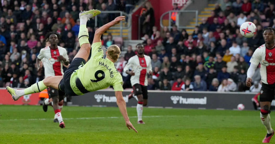 Erling Braut Haaland cyklar in 3–0-målet i Manchester Citys 4–1-seger mot Southampton. Haaland nådde 30 mål med konstspark i comebacken