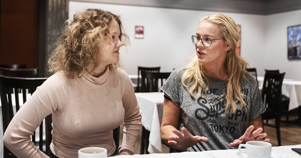 Beata och Malena. Malena Ernman och dottern Beata.