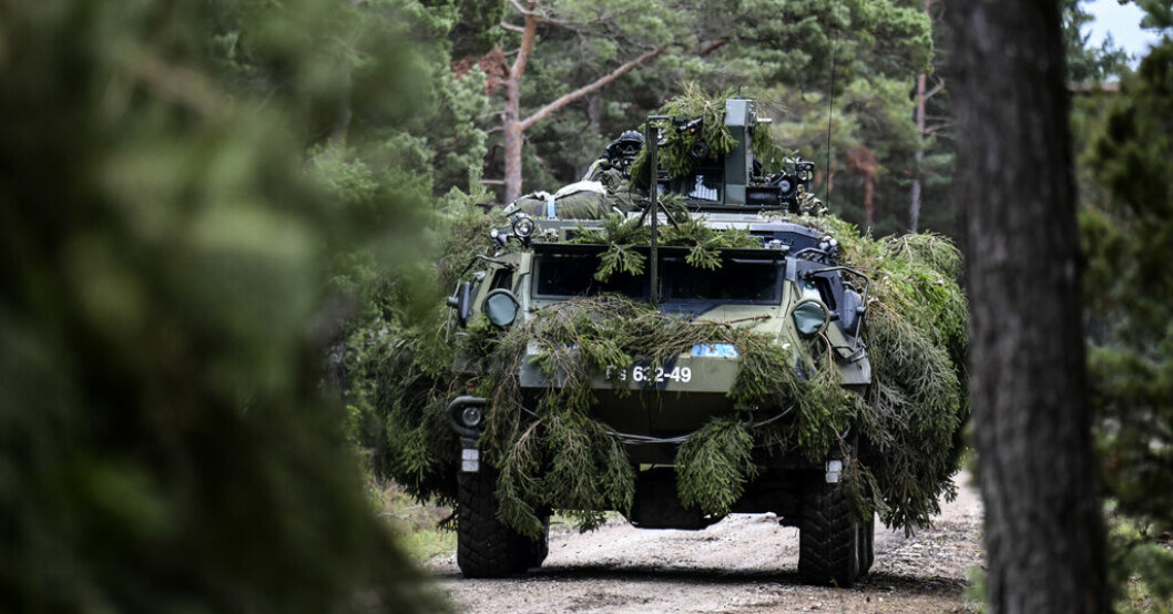 Ett finskt pansarterrängfordon från Patria. Genrebild. Sverige köper finska pansarfordon