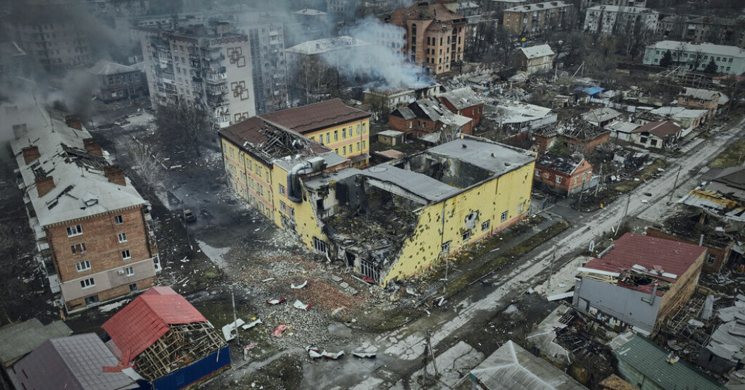 Ett flygfoto över Bachmut, där hårda strider rasat i månader, taget i slutet av mars. Wagnerchefen: Ukrainarna lämnar inte Bachmut