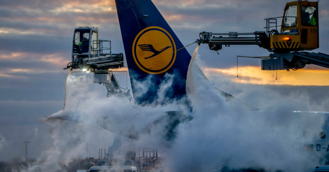 Ett flygplan tillhörande Lufthansa vid Frankfurts internationella flygplats. Lufthansa tillbaka till vinst