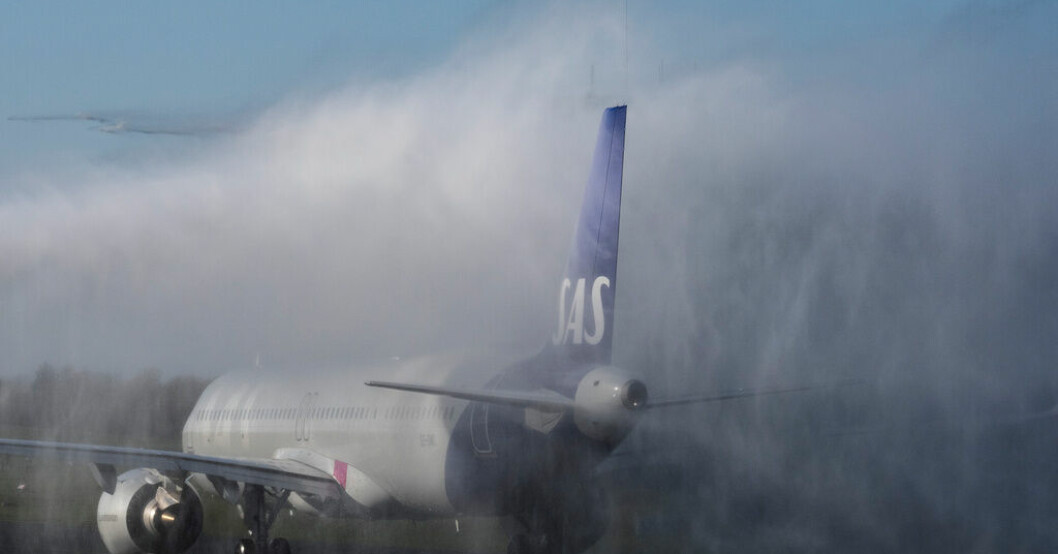 Ett SAS-plan på väg från Ålborg till New York i slutet av april när rutten hade premiär. Fler flög med SAS i april