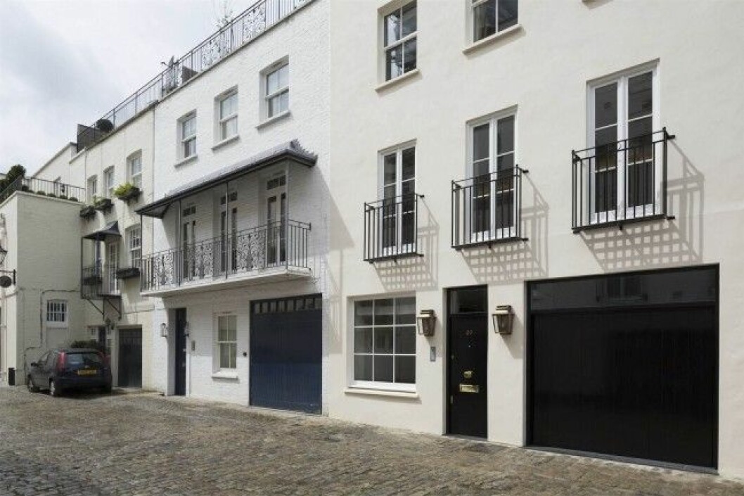 OBS!!! INGEN WEBBPUBLICERING INNAN MÅNDAG 29 FEBRUARI! For Sweden: ingår inte i avtal Eva O'Neill luxury home in London, Belgravia, is listed for 8 million pounds. Still no buyers after 2 months. According to the property description there is a lift between all four floors. The house has three bedrooms and four bathrooms. On the ground floor is a garage and from the newly built 58 square meter roof terrace and there is the possibility of growing a garden and amazing views of some of London's most expensive addresses. (c) Alec Byrne / IBL Bildbyrå LONDON,England February 16, 2016. Sweden's Princess MadeleineÕs London home for sale. Contact Alec Byrne in Los Angeles Phone: 818-881-8855 Email: info@alecbyrne.com Office: 18034 Ventura Blvd. Suite 180. Encino. CA 91316 Special Instructions: Alec Byrne Syndication does not claim any Copyright or License in the attached material. Any downloading fees charged by Alec Byrne are for our services only, and do not convey to the user any Copyright or License in the material. By publishing this material , the user expressly agrees to indemnify and to hold Alec Byrne harmless from any claims , demands, or causes of action arising out of or connected in any way with user's publication of the material. IBL OBS!!! INGEN WEBBPUBLICERING INNAN MÅNDAG 29 FEBRUARI!