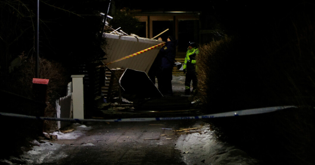 Kraftig explosion i radhusområde – en skadad