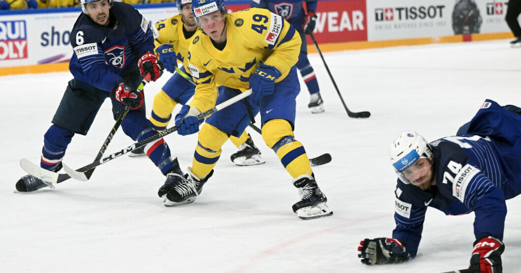 Fabian Zetterlund är sjuk och missar Tre Kronors VM-match mot Danmark. Arkivbild. Tre Kronors bakslag: Zetterlund missar VM-match