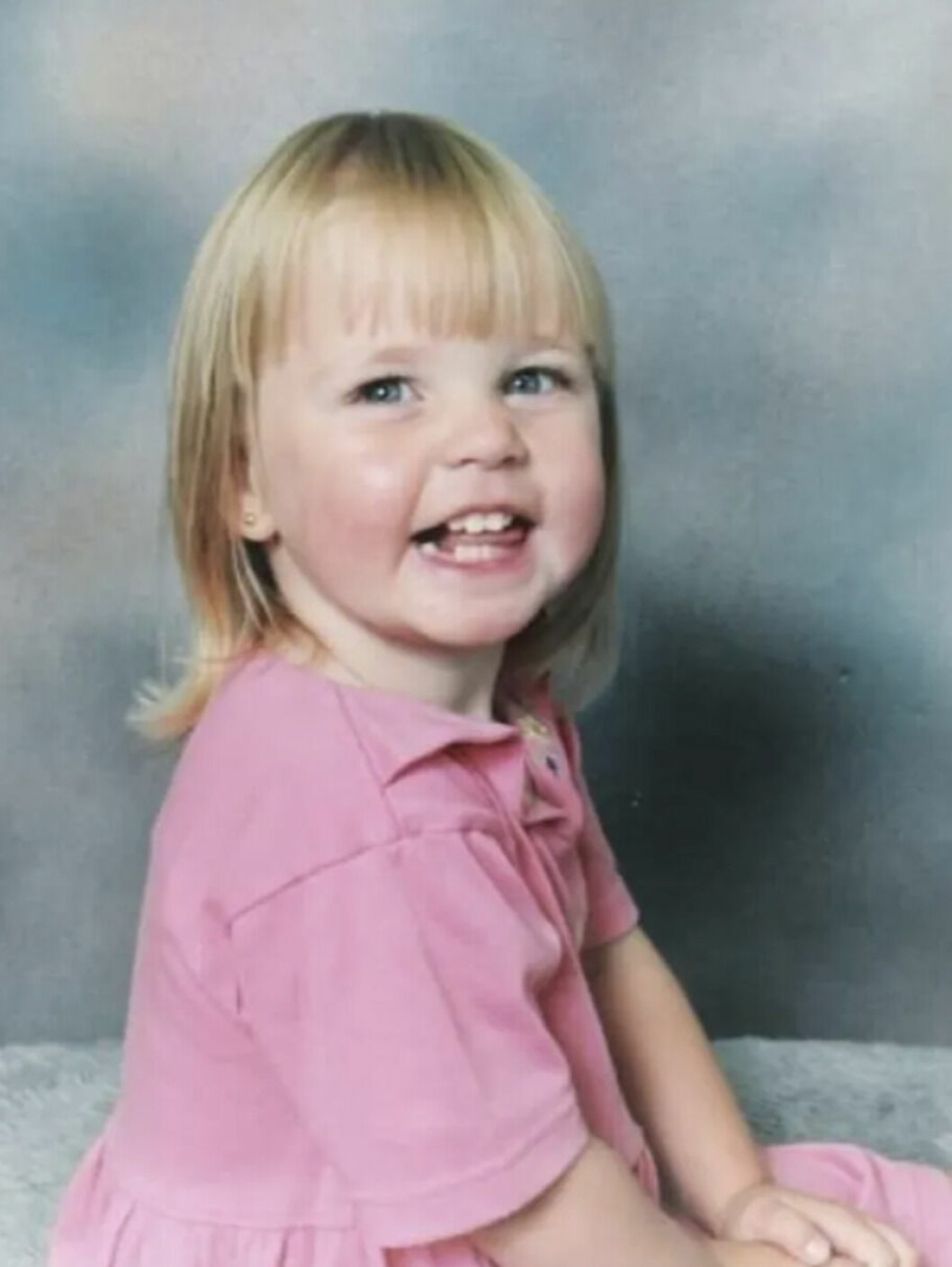 Den 29-åriga Chloe kan vakna upp och tro hon är 6 år gammal.