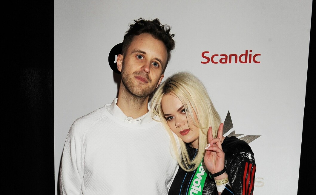 “Han är min pojkvän”, avslöjade Little Jinder på Grammisgalan. Foto: Fredrik Hessman "Han är min pojkvän", avslöjade Little Jinder på Grammisgalan.