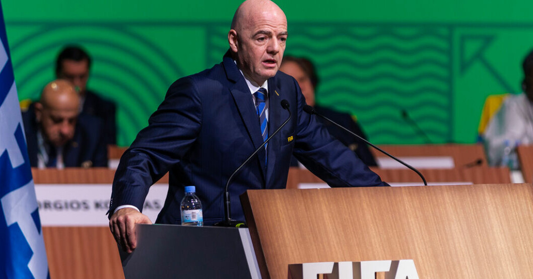 Fifas ordförande Gianni Infantino under Fifa-kongressen i Kigali, Rwanda. Infantino till attack: "Varför är ni så elaka?"