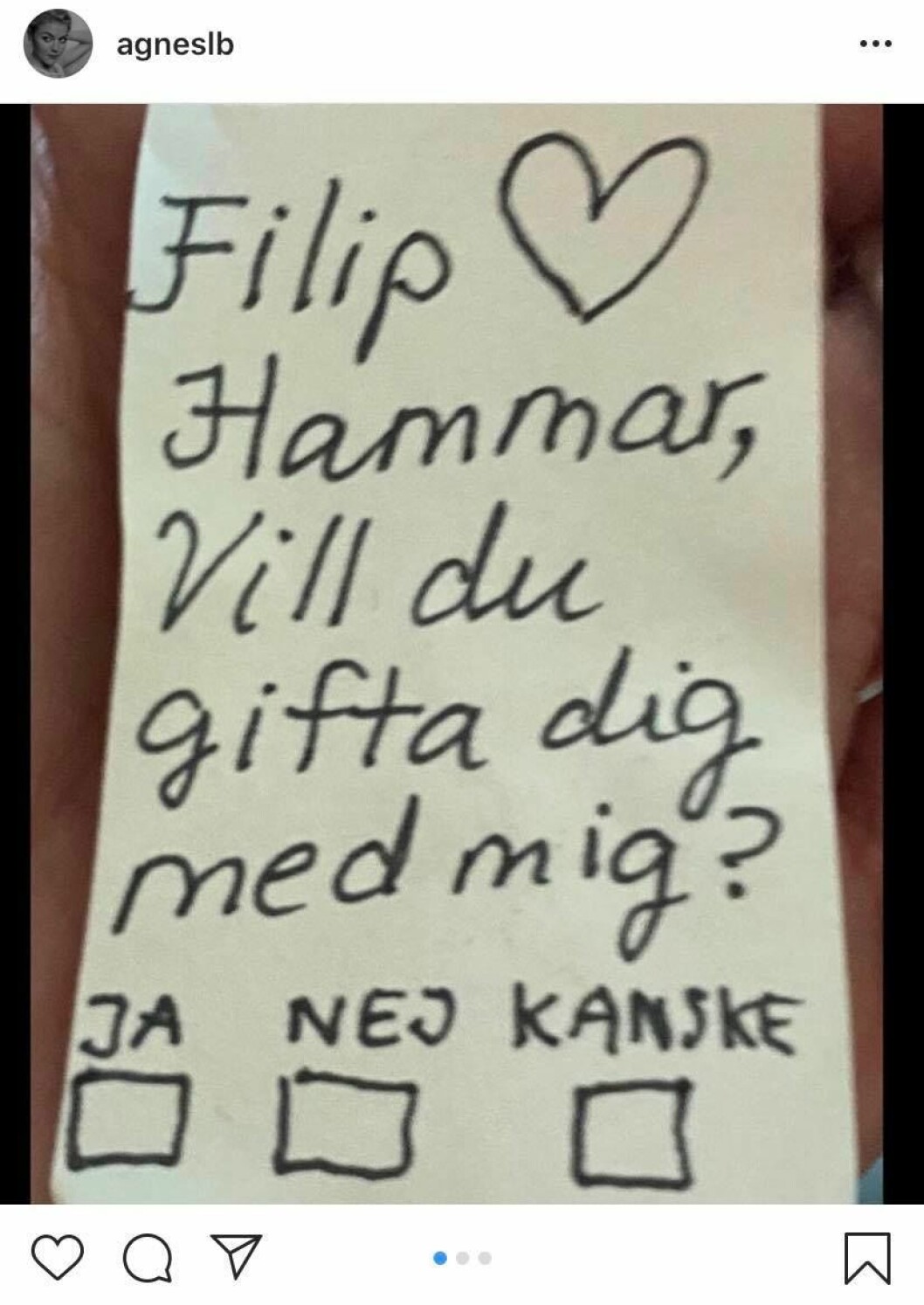 FOTO: Instagram Agnes Lindström och Filip Hammar har förlovat sig
