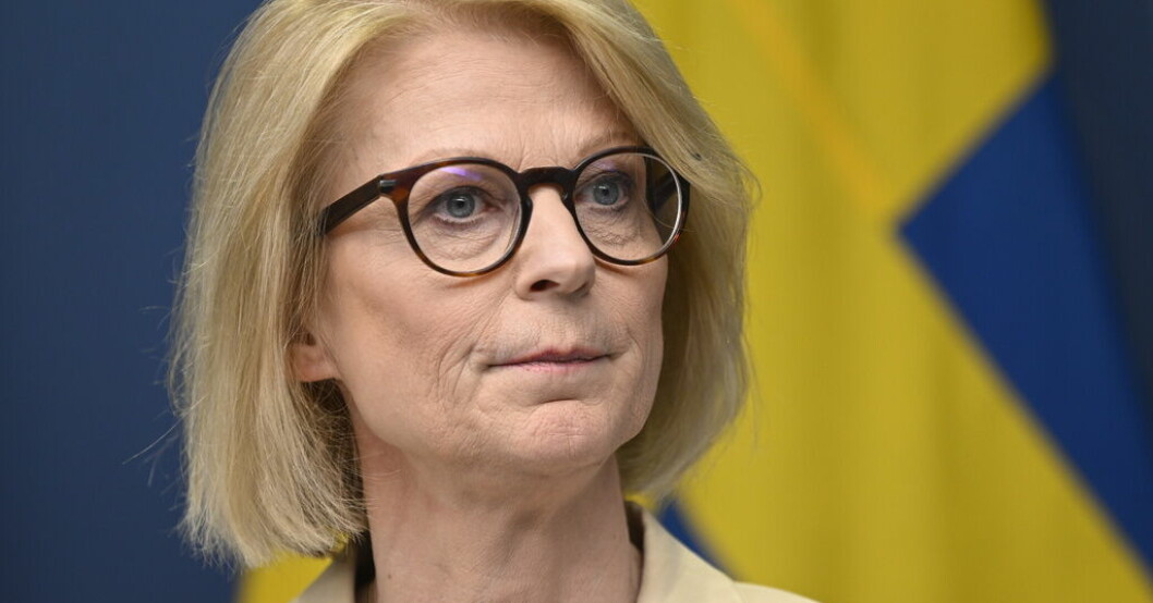 Sveriges tillväxt fortfarande i botten