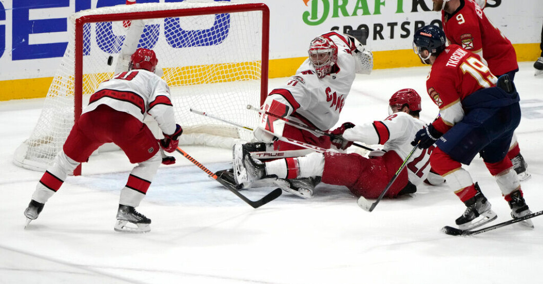 Floridas Matthew Tkachuk med det avgörande målet. Florida konferensmästare – till NHL-final
