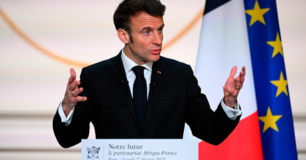 Frankrikes president Emmanuel Macron höll ett tal på måndagen inför sin rundresa i fyra afrikanska länder som inleds på onsdag. Macron: Stor minskning av styrkor i Afrika