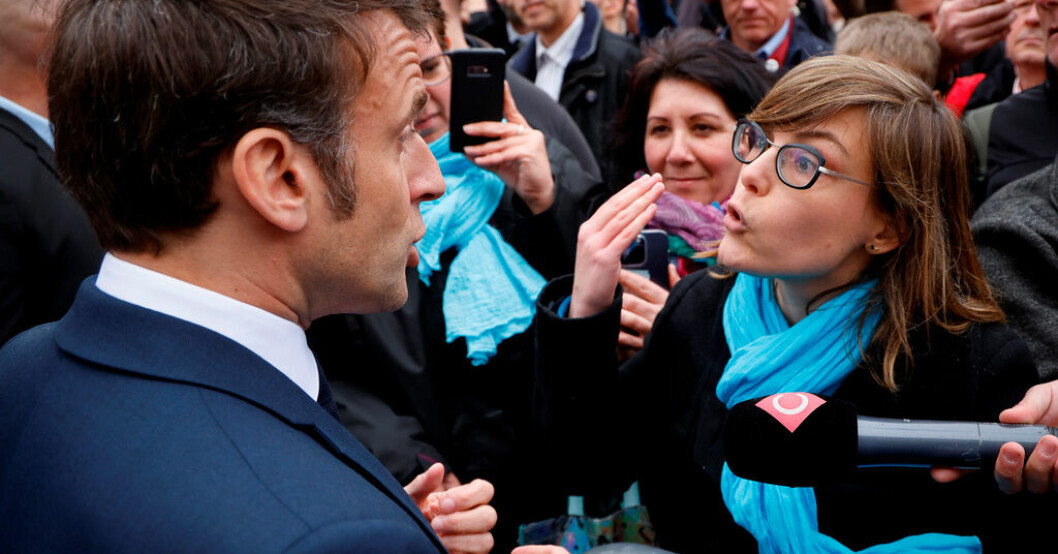 Frankrikes president Emmanuel Macron i hett samtal med en motståndare till de nya pensionslagarna. Utbuad Macron: Har hört värre