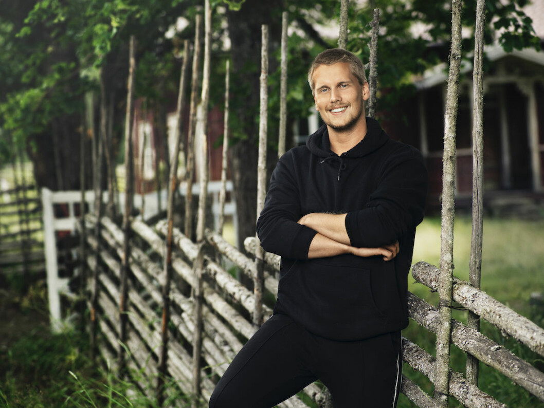 Farmen-deltagaren Fredrik Andersson gick vidare efter kampen i Tinget. Farmen-deltagaren Fredrik Andersson gick vidare efter kampen i Tinget.