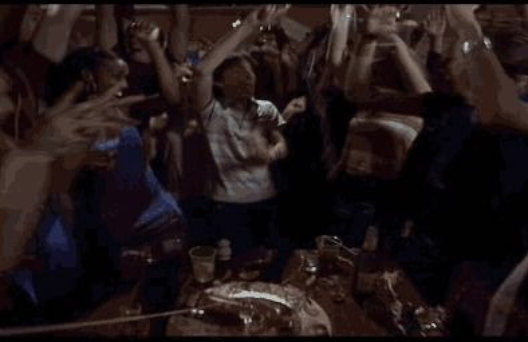 Via: <a href="http://giphy.com/gifs/dancing-party-cant-hardly-wait-14tFISDCGJyIjS" target="_blank">Giphy</a> full