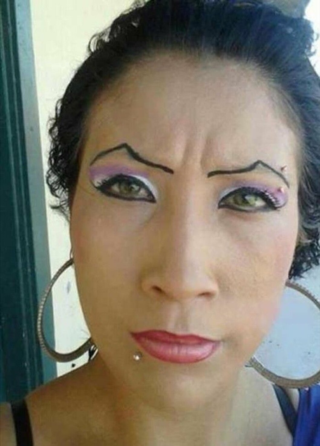 Funny-Eyebrow-Fails-08