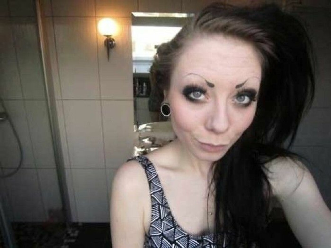 Funny-Eyebrow-Fails-12