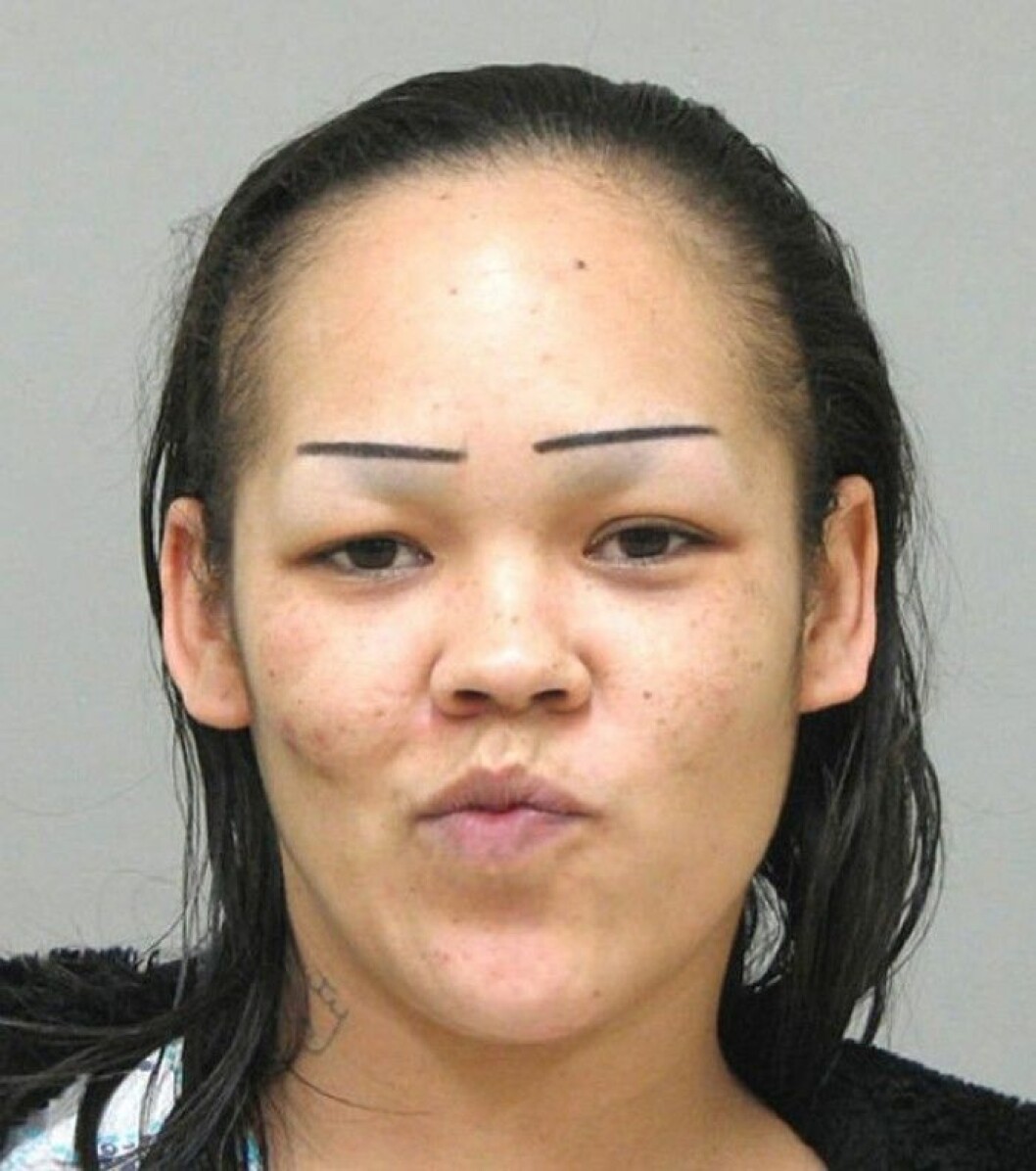 Funny-Eyebrow-Fails-25