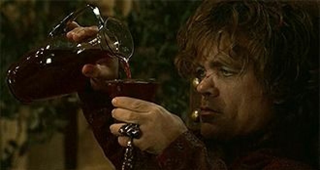 Via: <a href="http://giphy.com/gifs/game-of-thrones-drunk-wine-1iAQLpW2DRW2k" target="_blank">Giphy</a> Via: Giphy